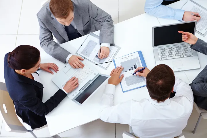 Profesionales durante Auditorías e inspecciones en ensayos clínicos